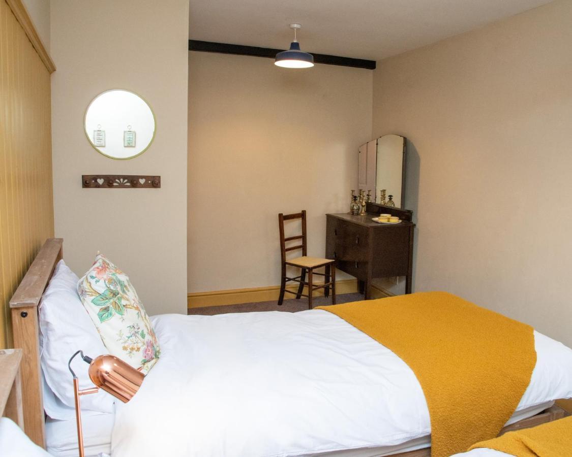 Work And Relax - Fast Wifi, Fireplace & Near Pub Newton Aycliffe Exterior foto
